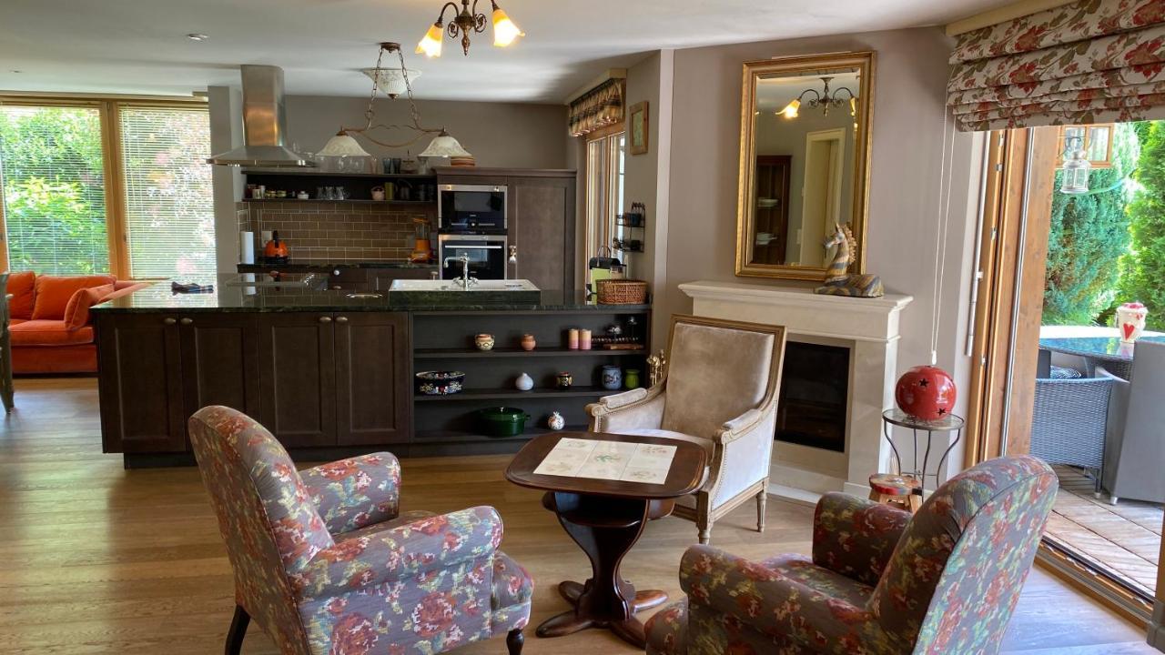 ايسلتوالد An Apartment In A Modern Swiss Chalet المظهر الخارجي الصورة